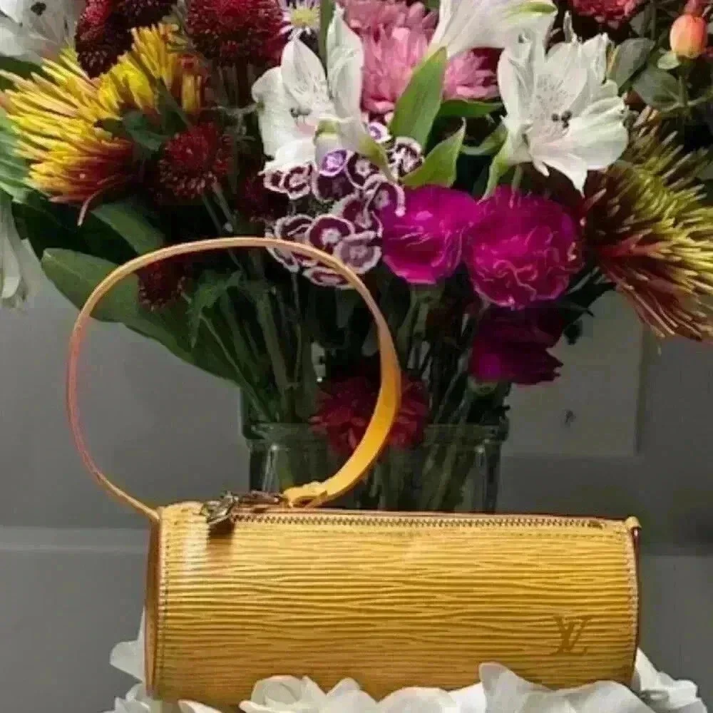 🔥🔥 Authentic Louis Vuitton Yellow Epi Mini Papillon LV Wristlet/Tote/Bag
